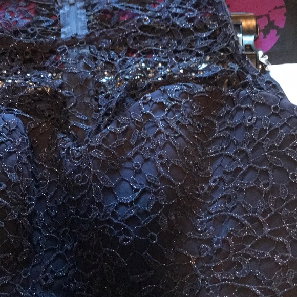 NAVY TWO PIECE HOMECOMING DRESS- JUNIORS SIZE 3 - Picture 2 of 5